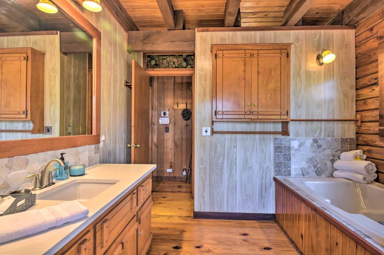 Luxury Pearcy Cabin With 5 Private Acres And Hot Tub! Exteriör bild